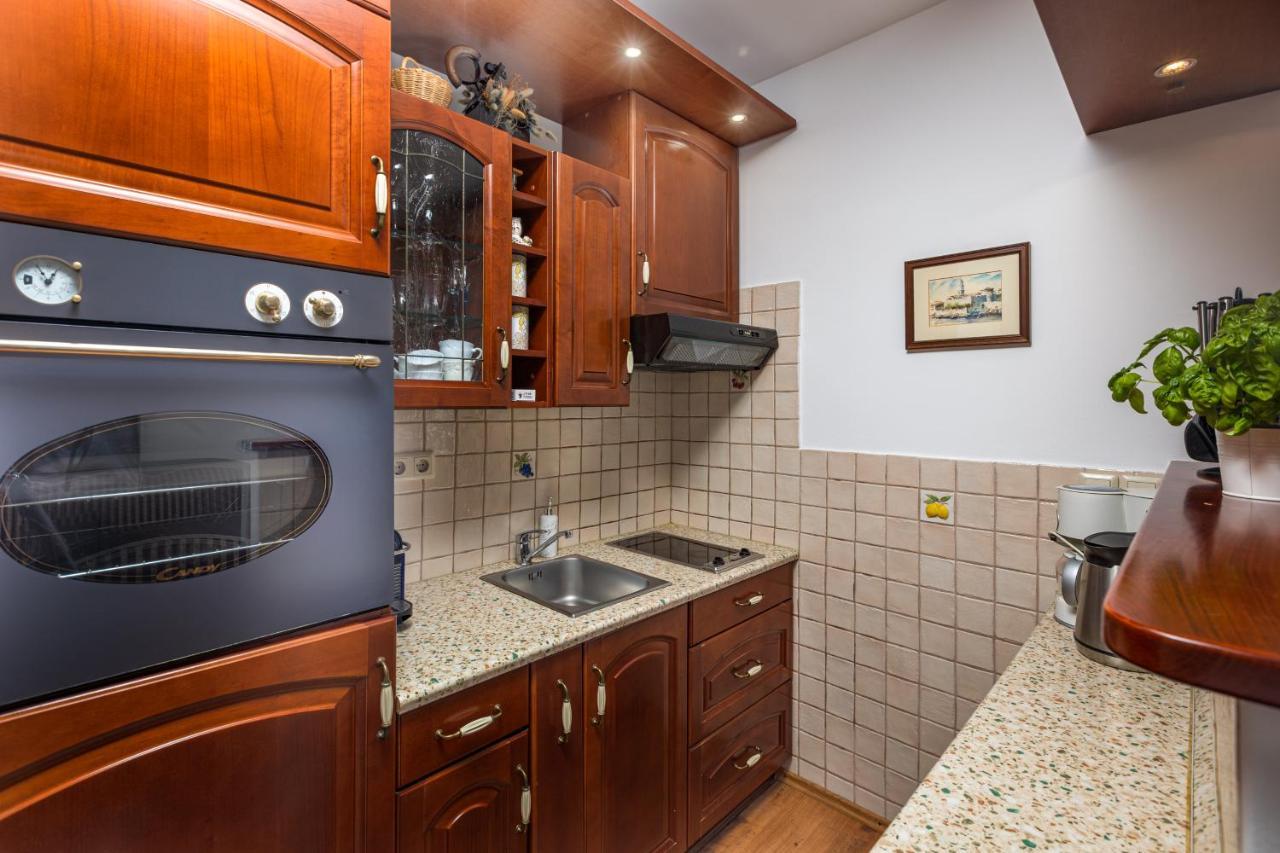 Bonihome Apartments Punat Extérieur photo